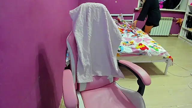 Lika8234 online show from 12-18-25, 09:21