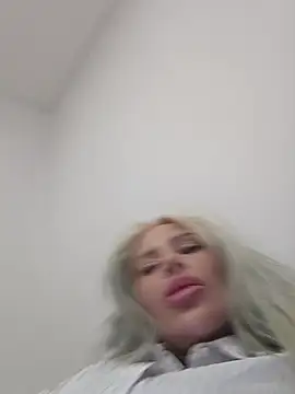 Snapshot of Lika8234 chatting on 05-16-26, 09:24 Lika8234 online show from 05-16-26, 09:24