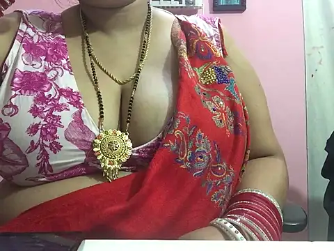 Snapshot of Desi_bhabhiii chatting on 01-15-25, 09:02 Desi bhabhiii online show from 01-15-25, 09:02