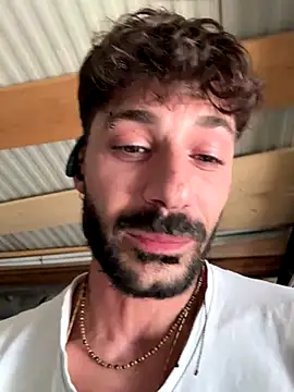 Snapshot of fisicato chatting on 09-20-25, 12:06 fisicato online show from 09-20-25, 12:06