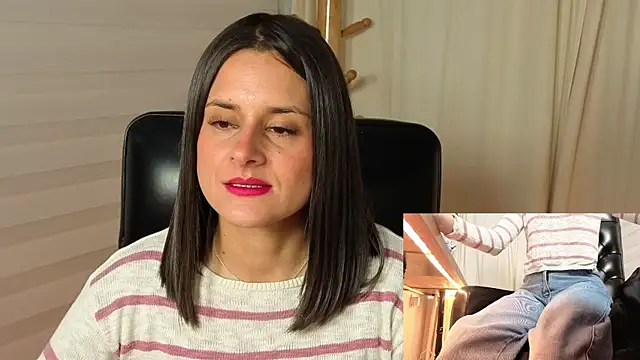 Alice milf  online show from 10-25-25, 11:07