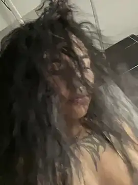 Snapshot of _luna_torres chatting on 03-15-25, 01:08  luna torres online show from 03-15-25, 01:08