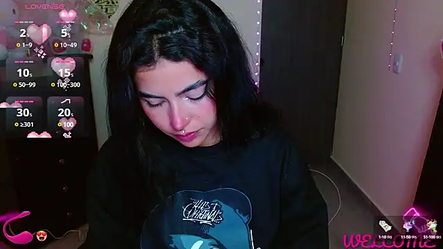 Snapshot of _luna_torres chatting on 03-19-25, 06:24  luna torres online show from 03-19-25, 06:24