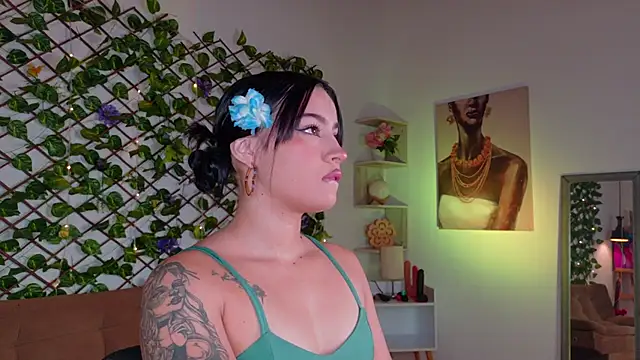 melody cute10 online show from 05-18-26, 01:39