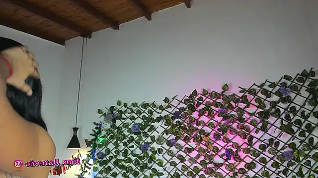 Snapshot of chantall_smith chatting on 12-24-24, 01:39 chantall smith online show from 12-24-24, 01:39