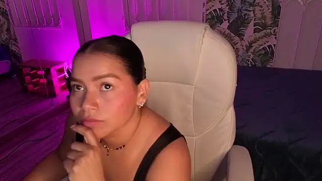 loly marce online show from 05-25-26, 08:04