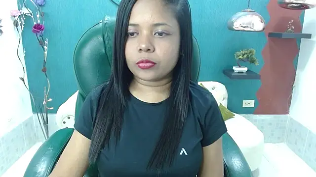 Melikasweetz online show from 02-06-25, 05:51