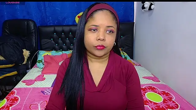 Snapshot of Melikasweetz chatting on 05-19-26, 03:40 Melikasweetz online show from 05-19-26, 03:40