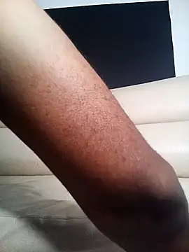 AbbyTomson online show from 01-28-25, 08:04