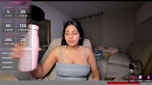 cloe small online show from 10-15-25, 07:52