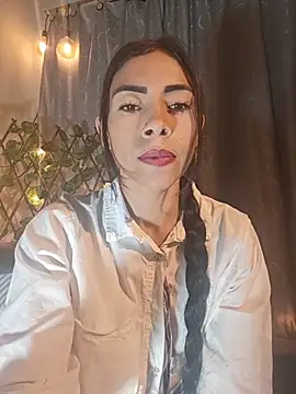 Snapshot of emma-hiill chatting on 04-10-26, 11:20 emma-hiill online show from 04-10-26, 11:20