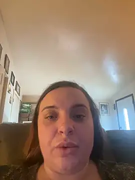 Snapshot of lairarose chatting on 12-17-24, 06:53 lairarose online show from 12-17-24, 06:53