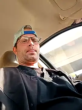 Snapshot of crazycam619 chatting on 11-03-25, 10:53 crazycam619 online show from 11-03-25, 10:53