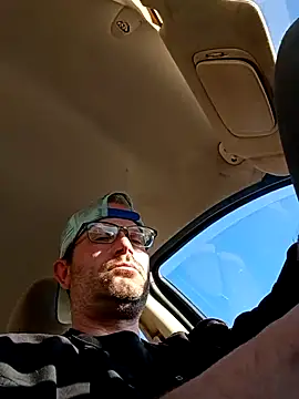 Snapshot of crazycam619 chatting on 11-06-25, 11:04 crazycam619 online show from 11-06-25, 11:04