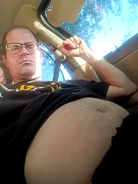 Snapshot of crazycam619 chatting on 11-10-25, 11:15 crazycam619 online show from 11-10-25, 11:15