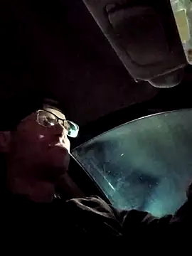 Snapshot of crazycam619 chatting on 11-21-25, 12:48 crazycam619 online show from 11-21-25, 12:48