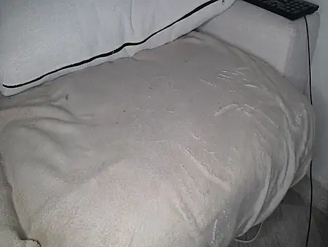 Snapshot of Mamii_water chatting on 01-21-25, 05:05 Mamii water online show from 01-21-25, 05:05