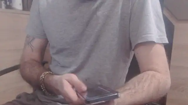 Snapshot of uncutguy01 chatting on 01-07-25, 10:43 uncutguy01 online show from 01-07-25, 10:43