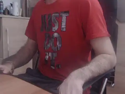 Snapshot of uncutguy01 chatting on 03-03-25, 07:43 uncutguy01 online show from 03-03-25, 07:43