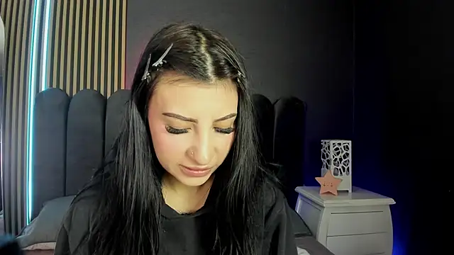 Nicolette ks  online show from 05-30-26, 04:53