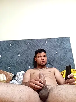 Snapshot of PITBuk_708 chatting on 12-19-25, 04:14 PITBuk 708 online show from 12-19-25, 04:14