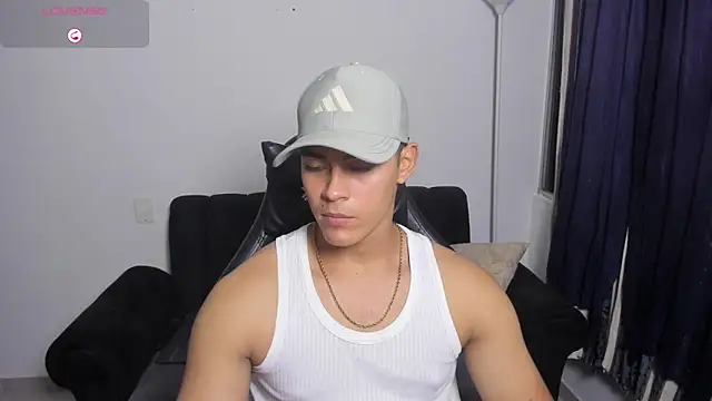 Snapshot of Iamdylan777 chatting on 03-09-26, 04:38 Iamdylan777 online show from 03-09-26, 04:38