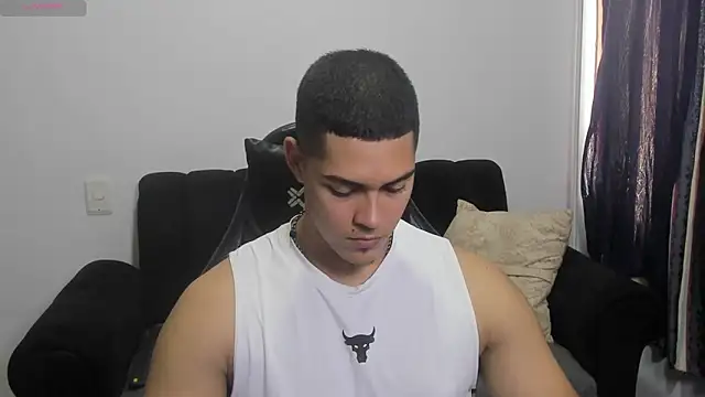 Snapshot of Iamdylan777 chatting on 03-30-26, 01:34 Iamdylan777 online show from 03-30-26, 01:34