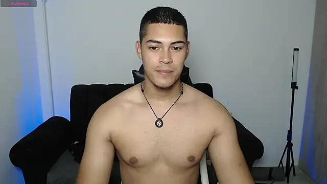 Snapshot of Iamdylan777 chatting on 07-05-26, 11:56 Iamdylan777 online show from 07-05-26, 11:56