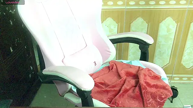 Jerry-Lan online show from 04-10-26, 07:29