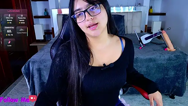 scarlleth  online show from 01-07-26, 12:07