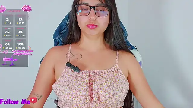 scarlleth  online show from 02-12-26, 01:17