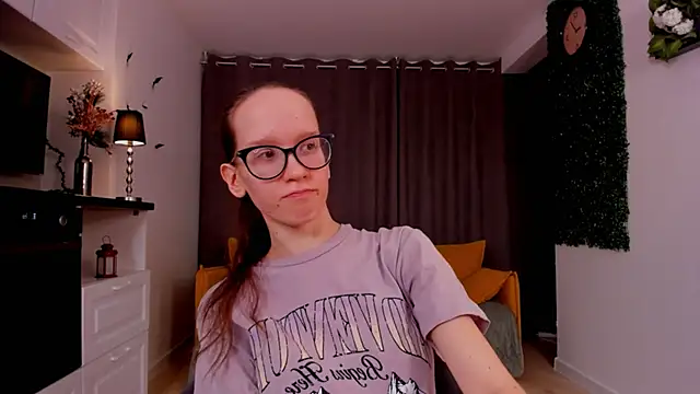 BettyBrowni online show from 03-04-25, 07:11