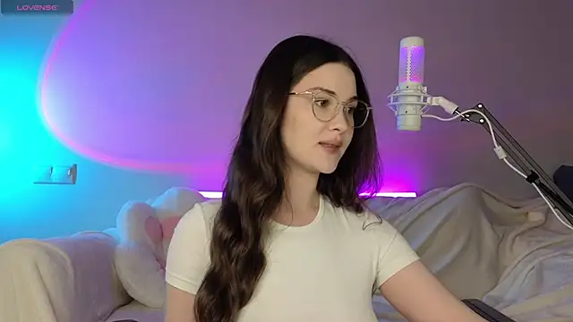 Snapshot of AokiAnna chatting on 10-07-25, 05:15 AokiAnna online show from 10-07-25, 05:15