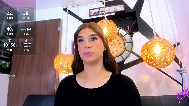 victoria aleia  online show from 12-13-25, 10:15