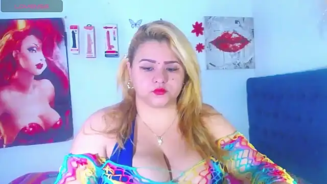 Snapshot of Charlotte_mh chatting on 05-24-26, 02:38 Charlotte mh online show from 05-24-26, 02:38