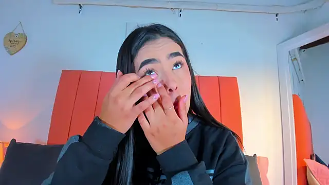 valen rose0 online show from 09-15-25, 12:16