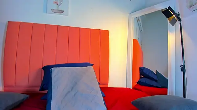 valen rose0 online show from 09-19-25, 12:06