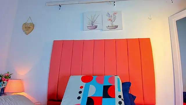 valen rose0 online show from 11-04-25, 12:04