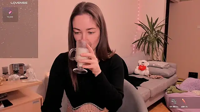 cClandesTina online show from 12-25-24, 03:17