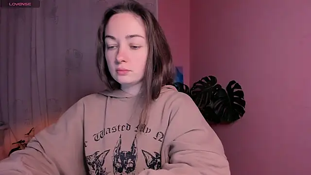 cClandesTina online show from 03-15-25, 10:22