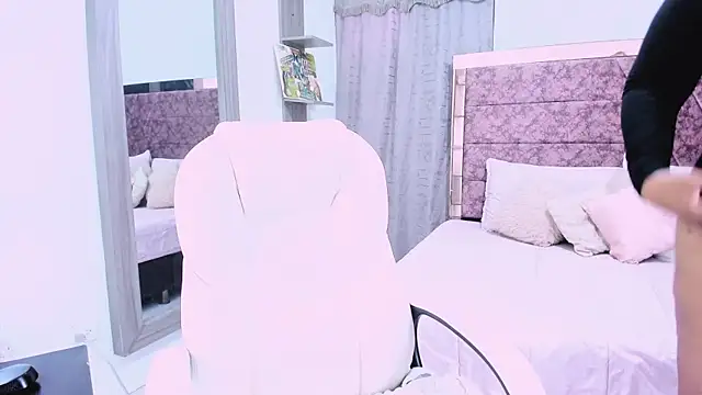  Lakshmi hotx online show from 02-06-25, 11:54