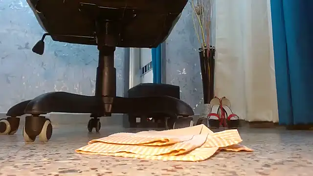 Samantabrown  online show from 11-11-25, 11:21