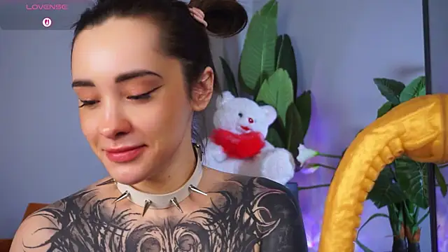 EvaCanton online show from 02-05-26, 02:16