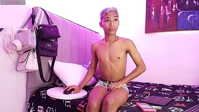 alejo cute online show from 12-28-24, 02:53