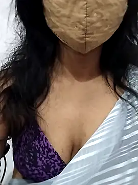 Snapshot of Triveni-Lovely chatting on 01-19-26, 08:40 Triveni-Lovely online show from 01-19-26, 08:40