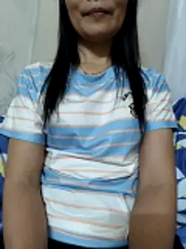 Snapshot of Asian_girl13 chatting on 01-06-26, 05:33 Asian girl13 online show from 01-06-26, 05:33