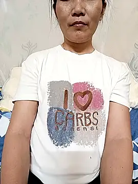 Snapshot of Asian_girl13 chatting on 01-18-26, 02:43 Asian girl13 online show from 01-18-26, 02:43