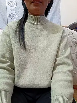 Snapshot of Asian_girl13 chatting on 02-11-26, 03:00 Asian girl13 online show from 02-11-26, 03:00