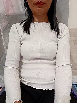 Snapshot of Asian_girl13 chatting on 02-25-26, 01:59 Asian girl13 online show from 02-25-26, 01:59