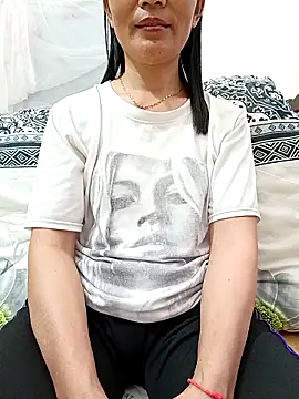 Snapshot of Asian_girl13 chatting on 03-02-26, 03:09 Asian girl13 online show from 03-02-26, 03:09